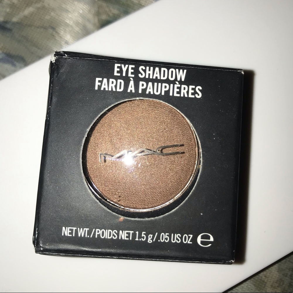 Mac eyeshadow